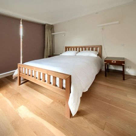 Serene Townhouse With Parking لندن المظهر الخارجي الصورة